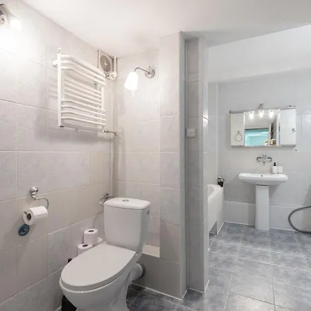 Superapart Marszalkowska 19 Urban Hideaway With Modern Comforts Warsaw Exterior photo